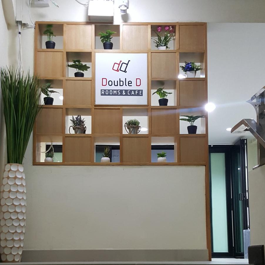 Double D Rooms & Cafe Bangkok Luaran gambar